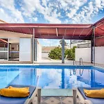 Villa Mogan